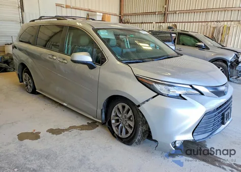 2022 Toyota Sienna Xle 8-Passenger from USA, damaged, VIN 5TDYRKEC5NS109601